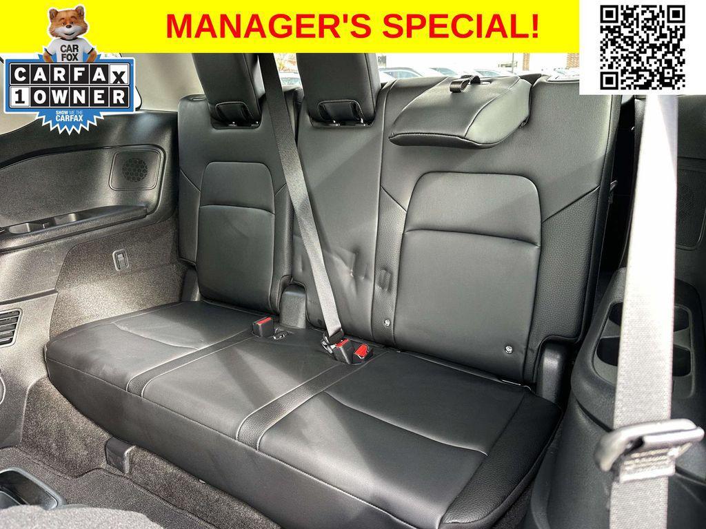 used 2025 Nissan Pathfinder car, priced at $34,000