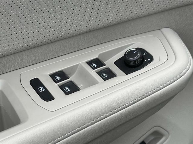 used 2025 Volkswagen Atlas car, priced at $40,890