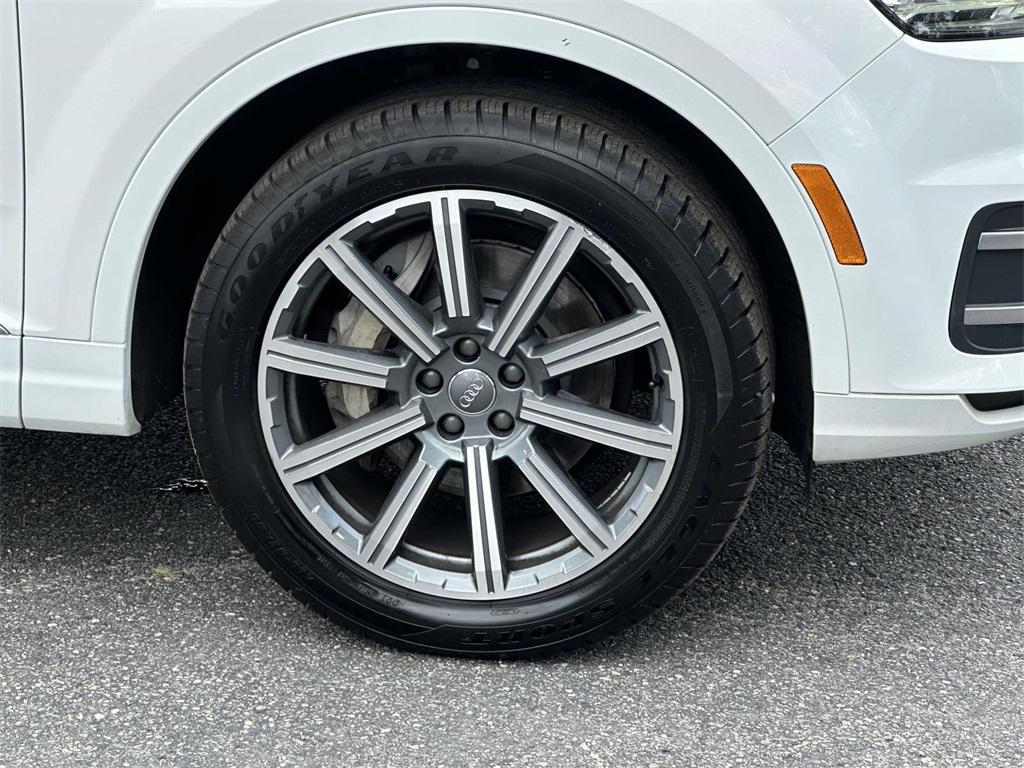 used 2019 Audi Q7 car, priced at $19,495
