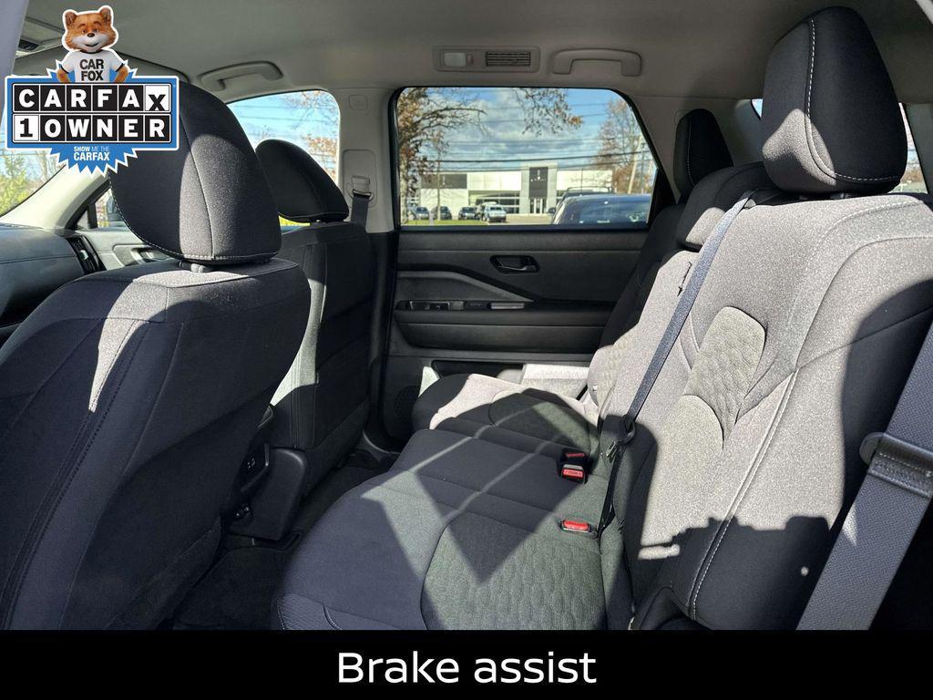 used 2024 Nissan Pathfinder car, priced at $25,789