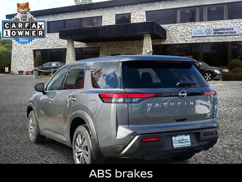 used 2024 Nissan Pathfinder car, priced at $25,789