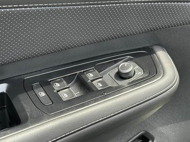 used 2025 Volkswagen Atlas car, priced at $38,485