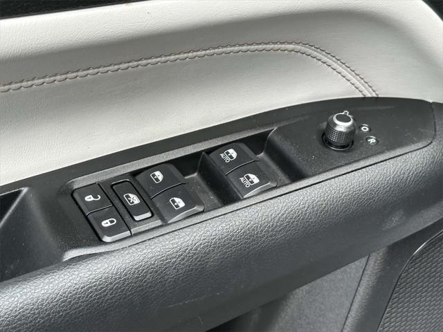 used 2022 Jeep Compass car, priced at $19,995