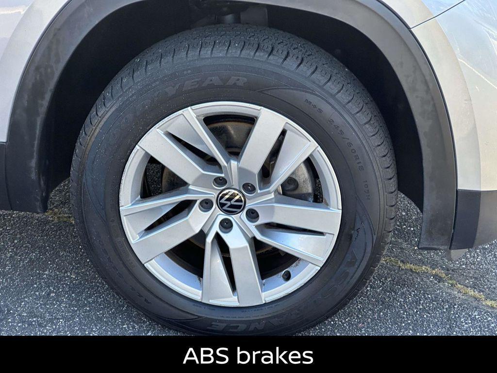 used 2021 Volkswagen Atlas car, priced at $16,243