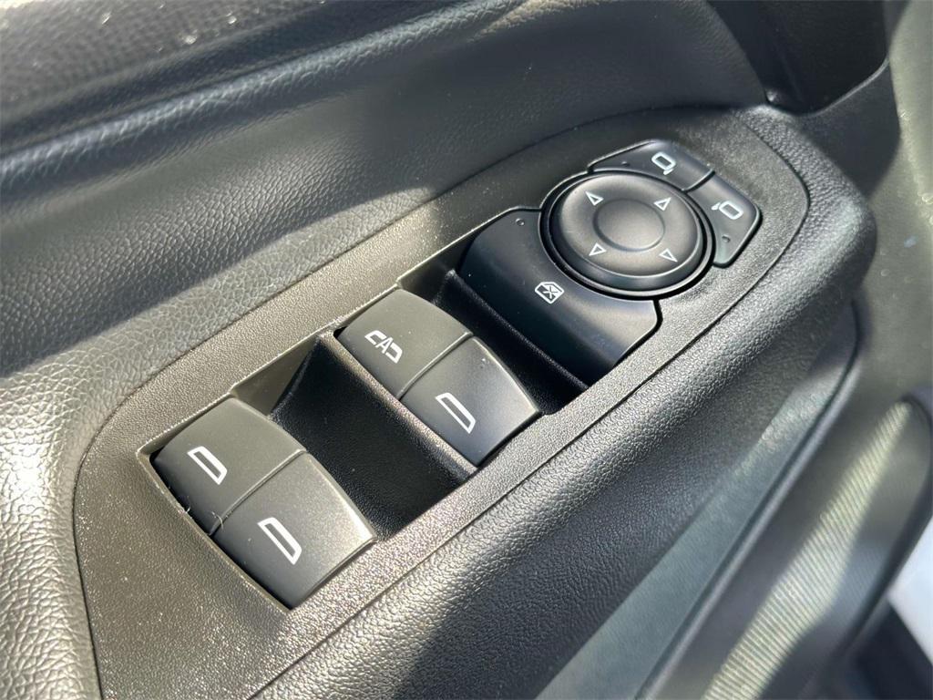 used 2021 Chevrolet Equinox car, priced at $14,995