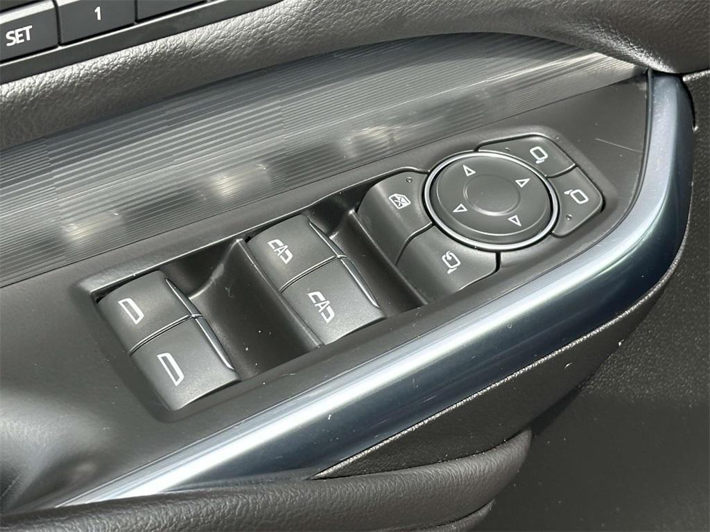 used 2024 Cadillac XT4 car, priced at $30,595