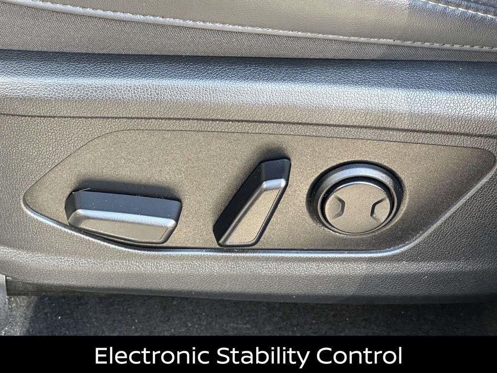 used 2023 Kia Sorento Hybrid car, priced at $24,450