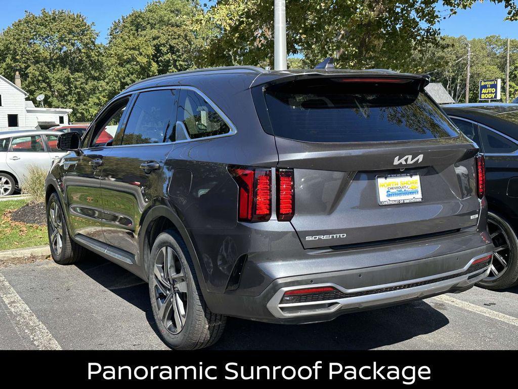 used 2023 Kia Sorento Hybrid car, priced at $24,450