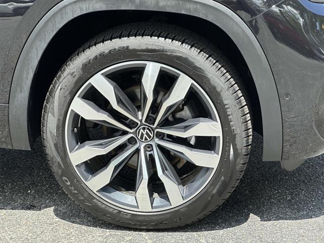 used 2023 Volkswagen Atlas car, priced at $30,995