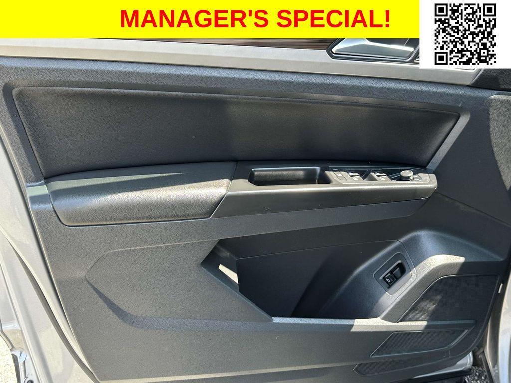 used 2021 Volkswagen Atlas car, priced at $17,000