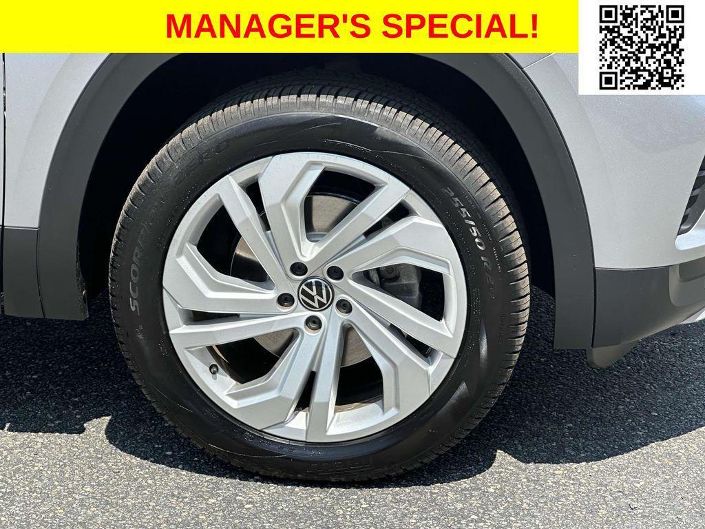 used 2021 Volkswagen Atlas car, priced at $17,000