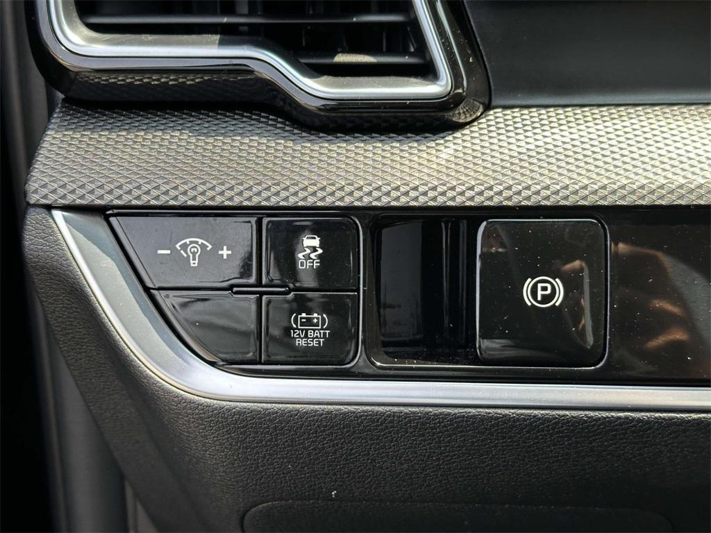 used 2023 Kia Sportage Hybrid car, priced at $22,995