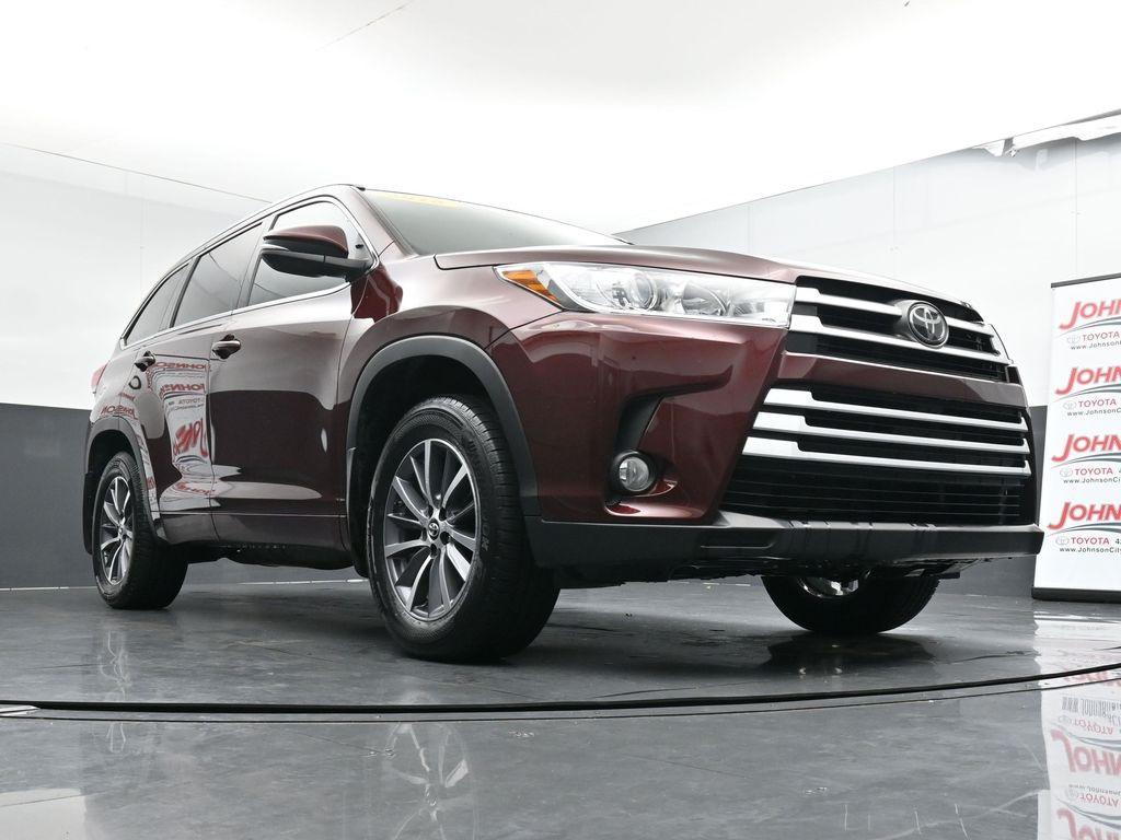 used 2018 Toyota Highlander car, priced at $20,266