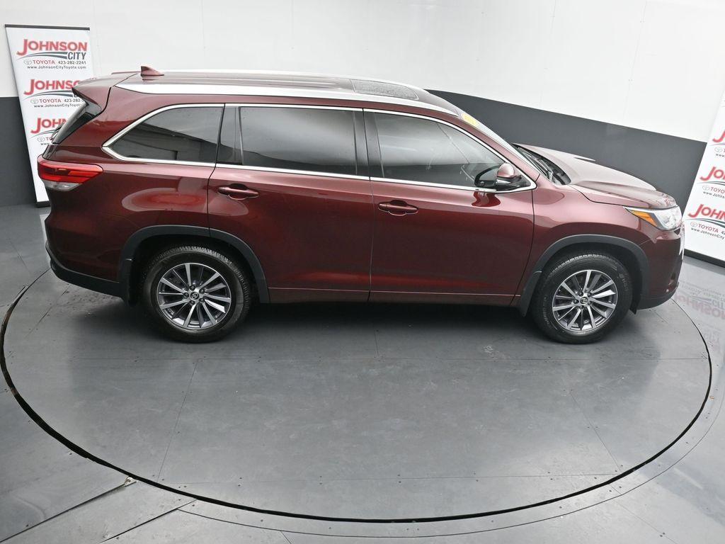 used 2018 Toyota Highlander car, priced at $20,266