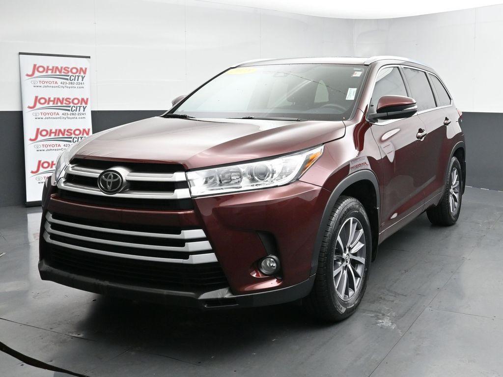 used 2018 Toyota Highlander car, priced at $20,266