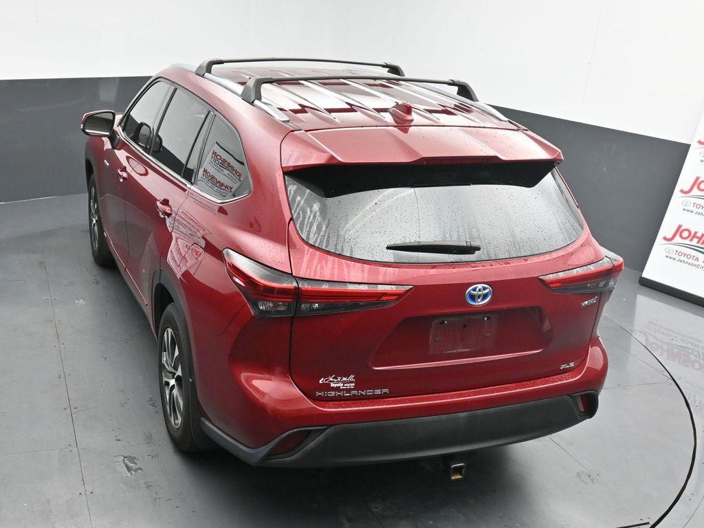used 2021 Toyota Highlander Hybrid car, priced at $36,116