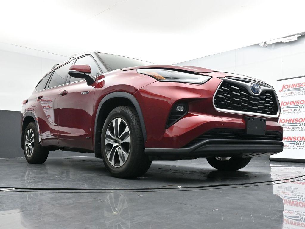 used 2021 Toyota Highlander Hybrid car, priced at $36,116
