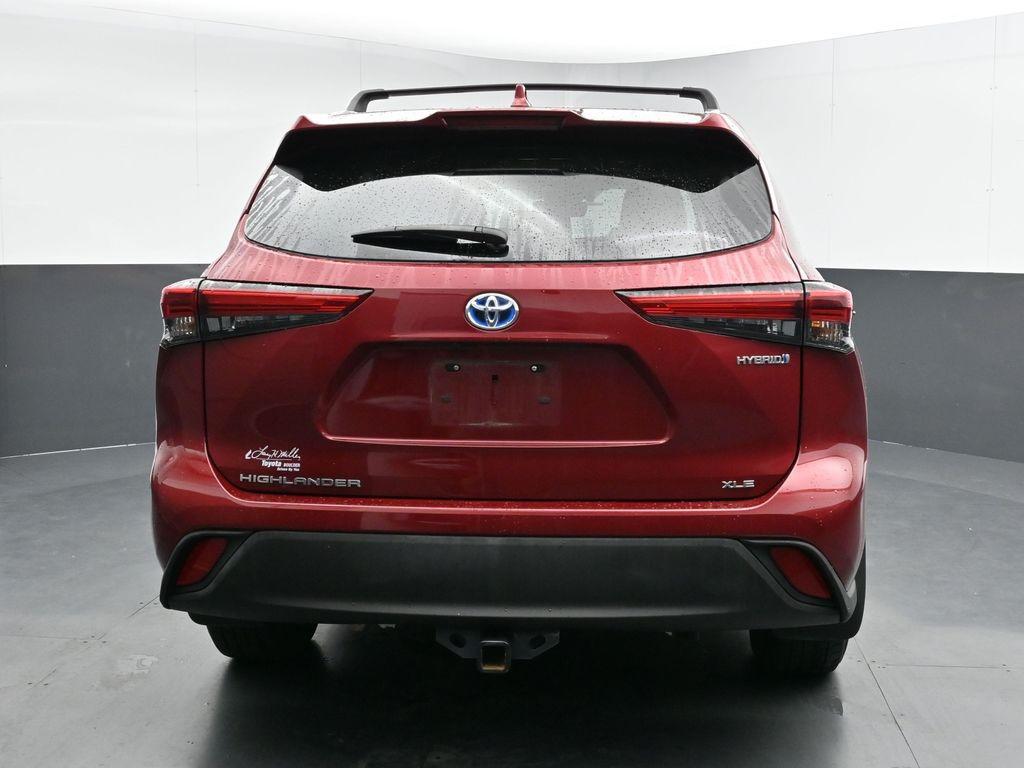 used 2021 Toyota Highlander Hybrid car, priced at $36,116