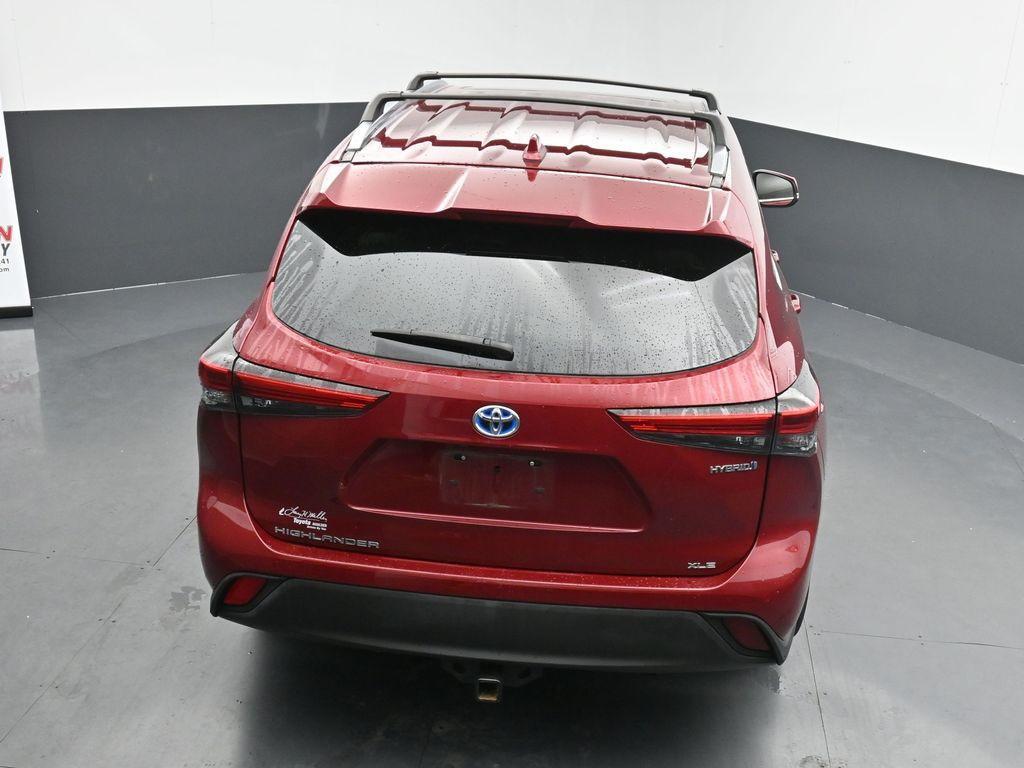 used 2021 Toyota Highlander Hybrid car, priced at $36,116
