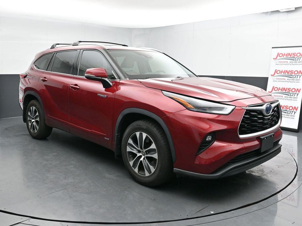 used 2021 Toyota Highlander Hybrid car, priced at $36,116