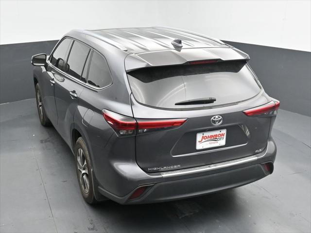 used 2021 Toyota Highlander car, priced at $38,534