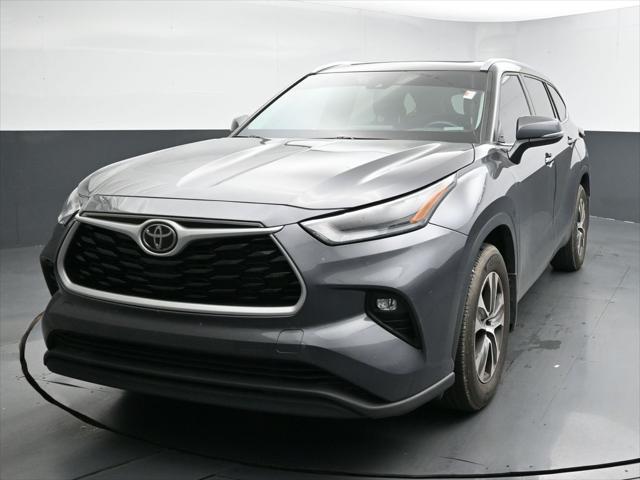 used 2021 Toyota Highlander car, priced at $38,534