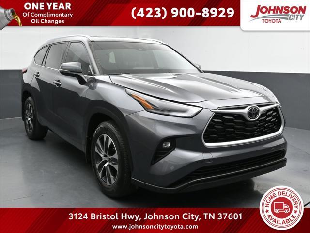 used 2021 Toyota Highlander car, priced at $38,534