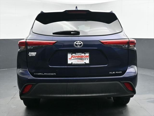 used 2022 Toyota Highlander car, priced at $35,720