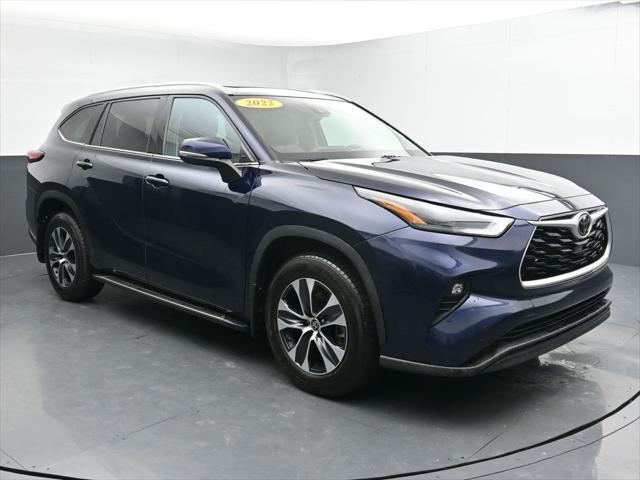 used 2022 Toyota Highlander car, priced at $35,720