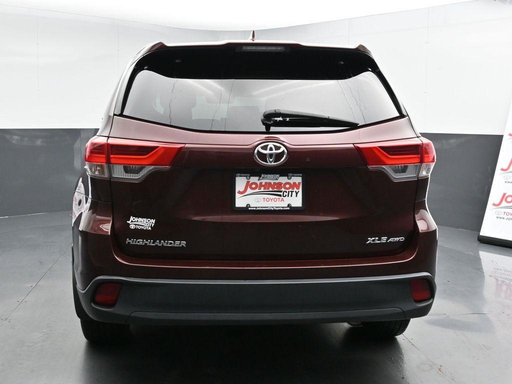 used 2019 Toyota Highlander car, priced at $25,811