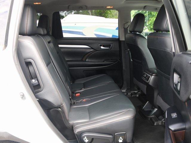 used 2019 Toyota Highlander car, priced at $32,201