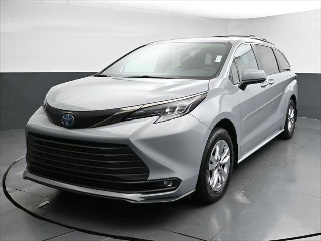 used 2022 Toyota Sienna car, priced at $36,760
