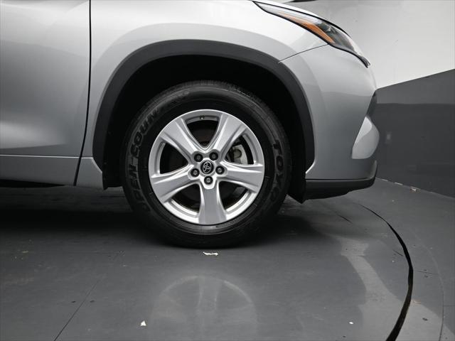 used 2023 Toyota Highlander car, priced at $37,588