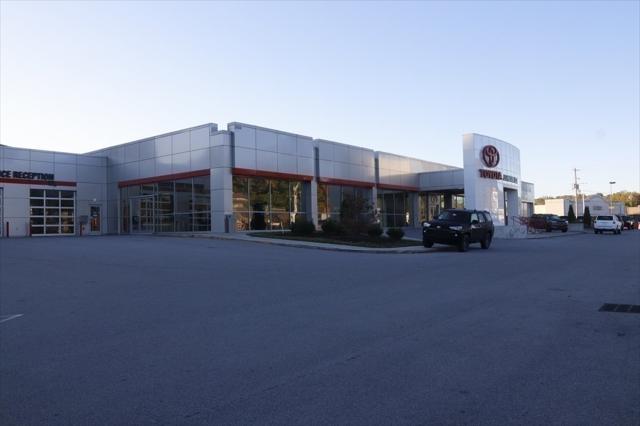 used 2023 Nissan Frontier car, priced at $35,859