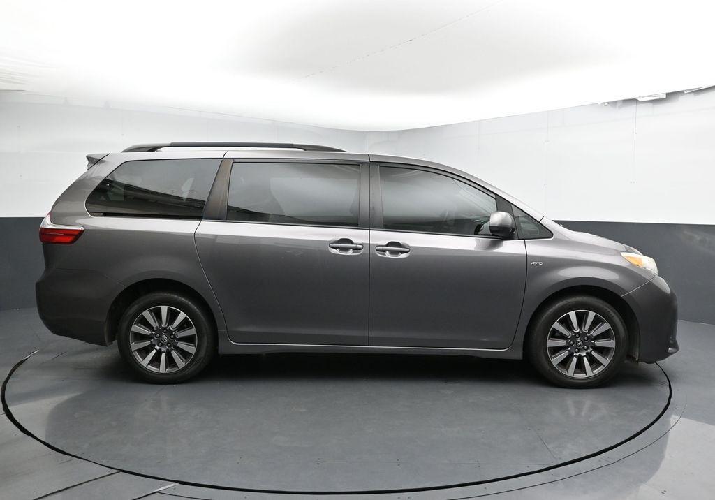 used 2018 Toyota Sienna car, priced at $18,382
