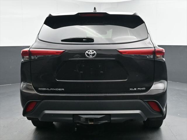 used 2021 Toyota Highlander car, priced at $29,200