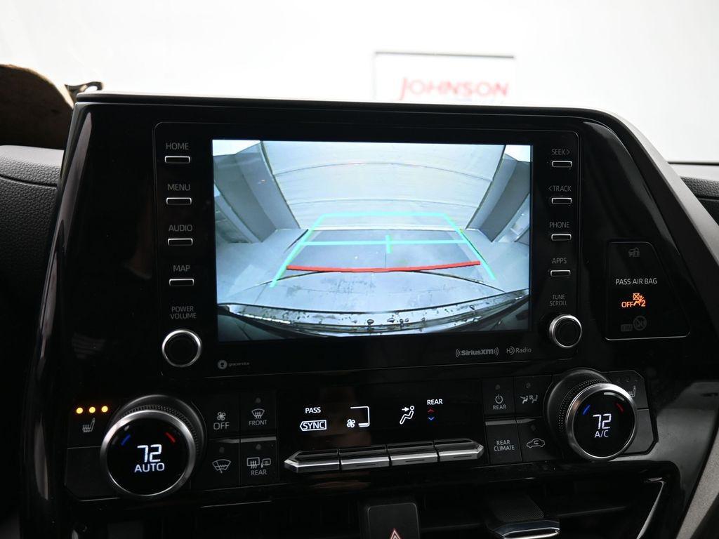 used 2022 Toyota Highlander car, priced at $36,427