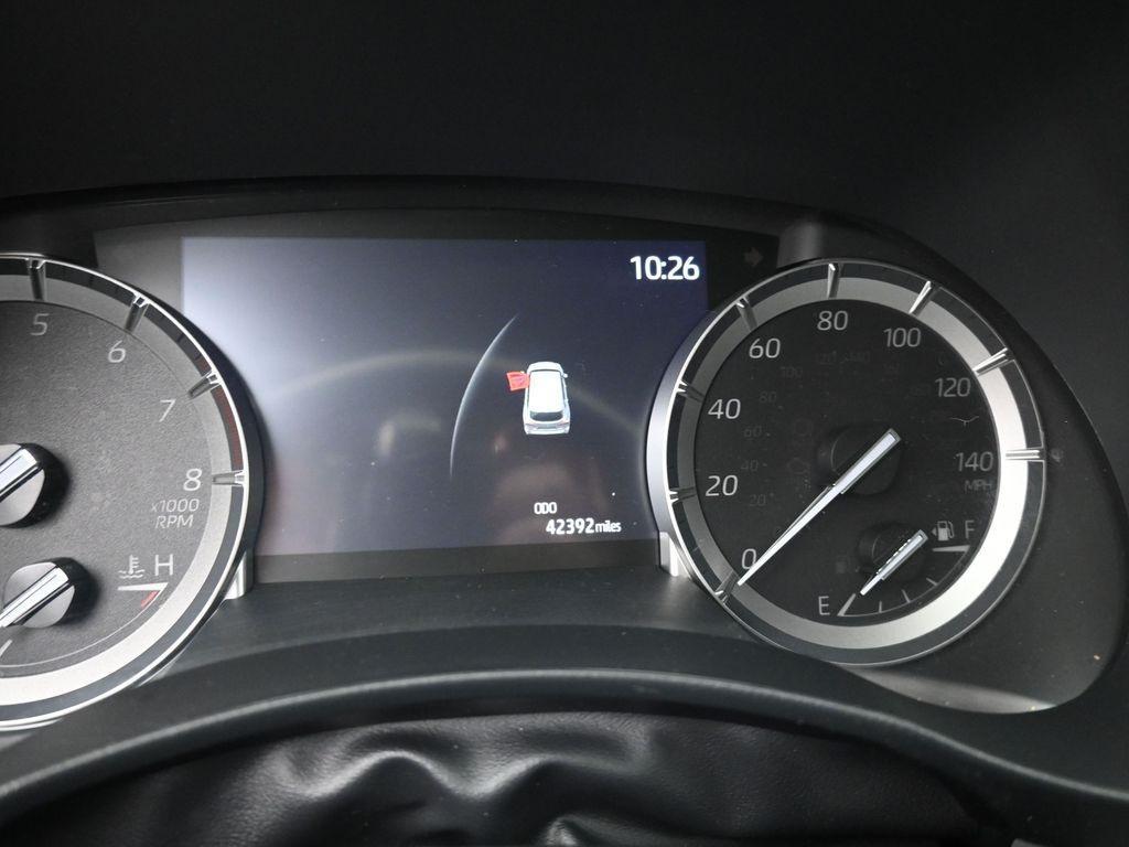 used 2022 Toyota Highlander car, priced at $36,427