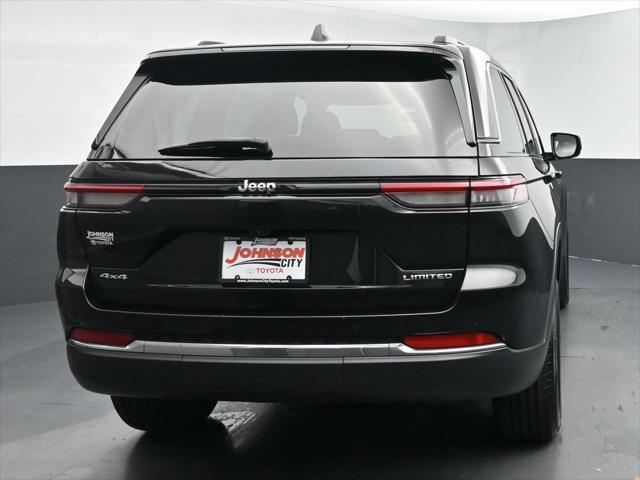 used 2022 Jeep Grand Cherokee car, priced at $25,185