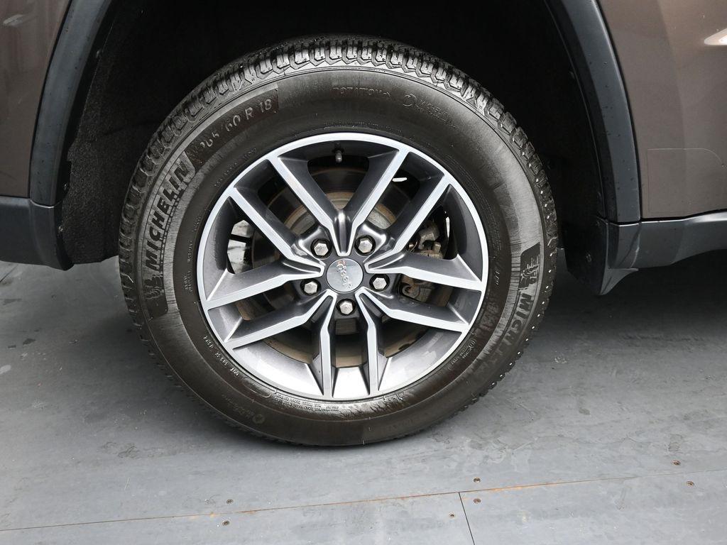 used 2018 Jeep Grand Cherokee car, priced at $18,567