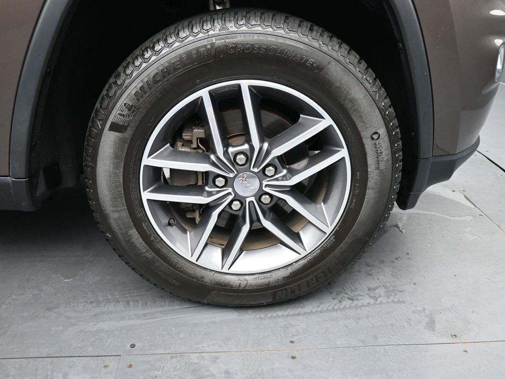 used 2018 Jeep Grand Cherokee car, priced at $18,567