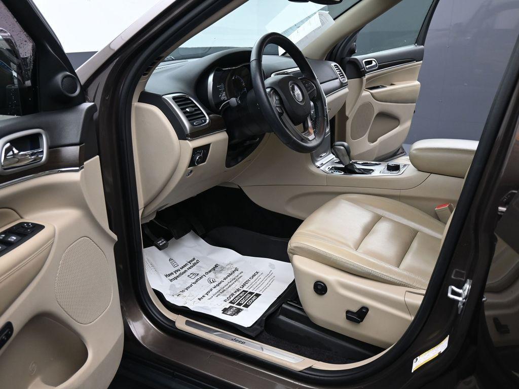 used 2018 Jeep Grand Cherokee car, priced at $18,567