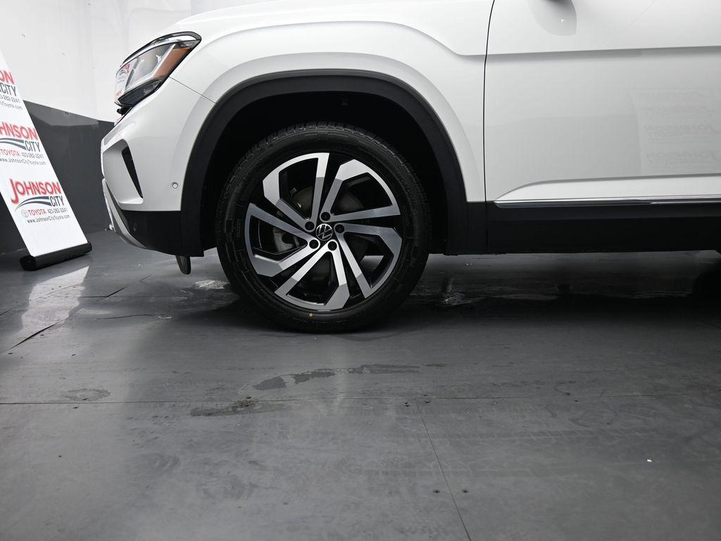 used 2021 Volkswagen Atlas car, priced at $27,513