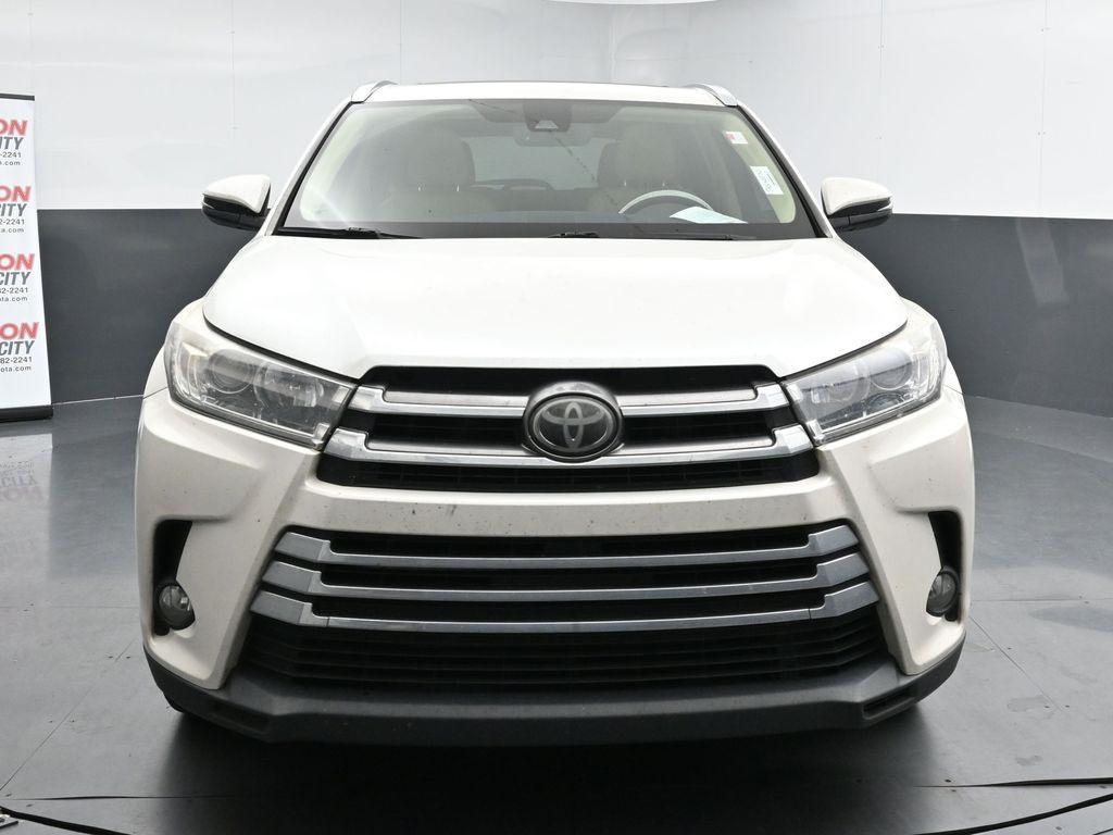 used 2017 Toyota Highlander car, priced at $18,158
