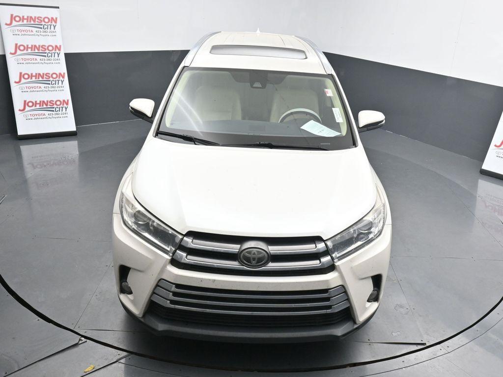 used 2017 Toyota Highlander car, priced at $18,158