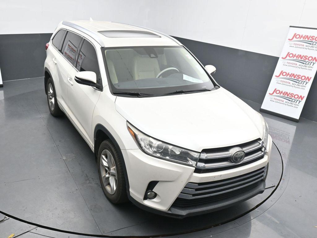 used 2017 Toyota Highlander car, priced at $18,158
