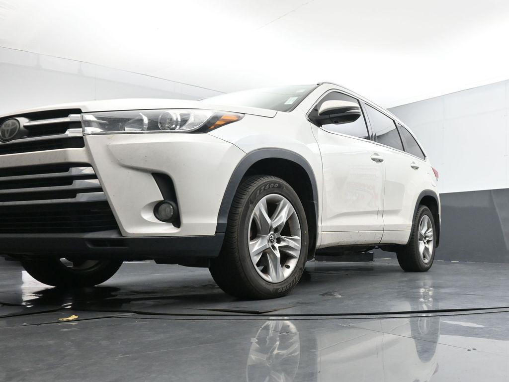 used 2017 Toyota Highlander car, priced at $18,158
