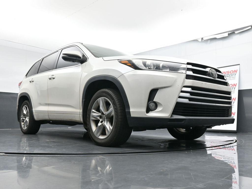 used 2017 Toyota Highlander car, priced at $18,158