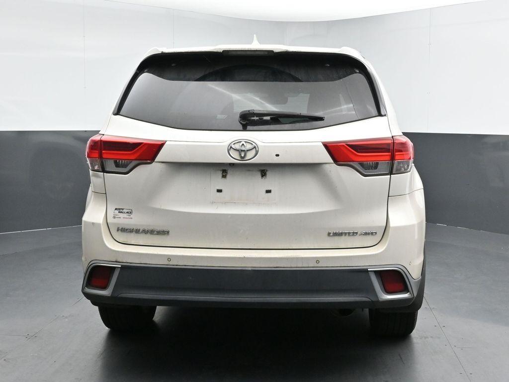 used 2017 Toyota Highlander car, priced at $18,158