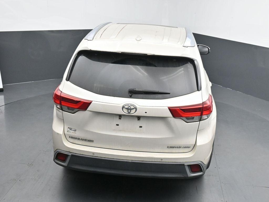 used 2017 Toyota Highlander car, priced at $18,158